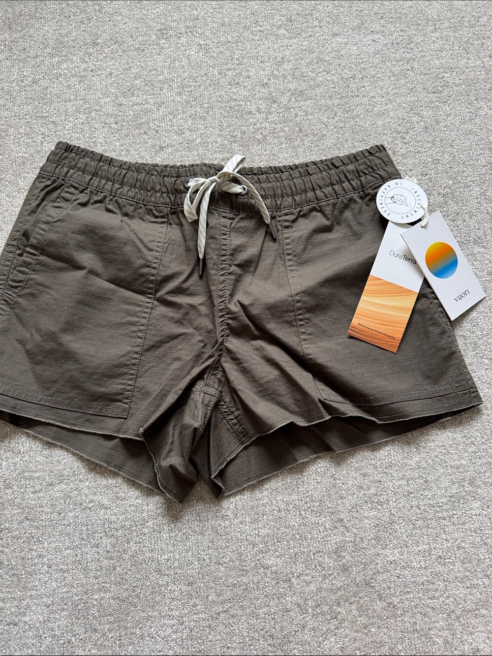 Vuori Olive Drawstring Pocket Athletic Shorts